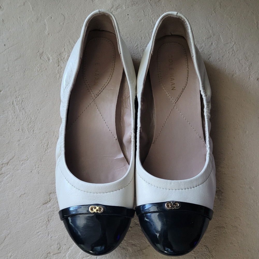 Cole Haan Elsie Black Patent Leather And Cream Women's Ballet Flats Size US 7B